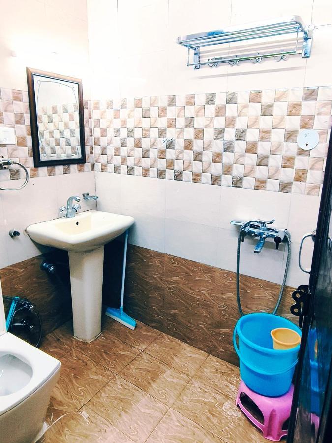 Hotel Holiday Dalhousie - Near Ghandhi Chowk Mall Road Exteriér fotografie