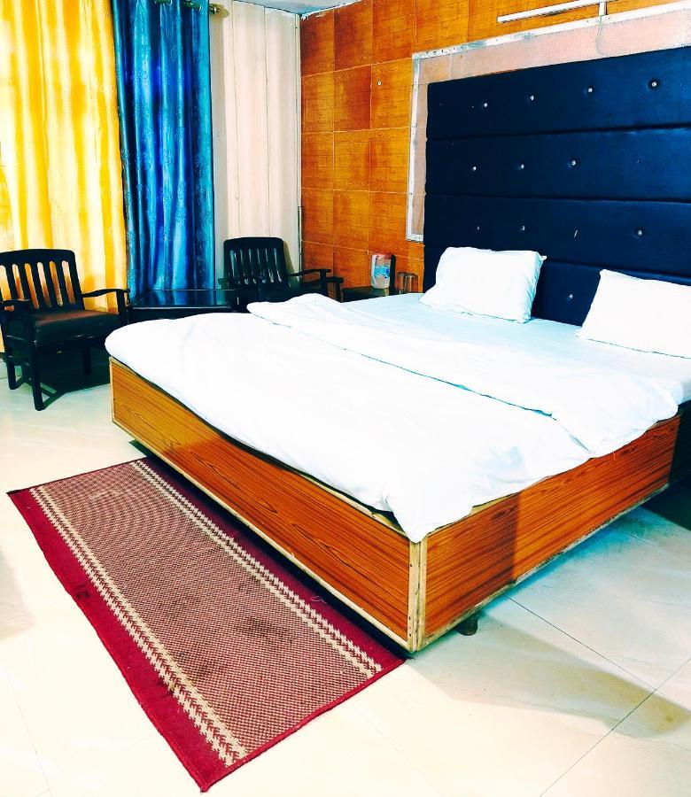 Hotel Holiday Dalhousie - Near Ghandhi Chowk Mall Road Exteriér fotografie