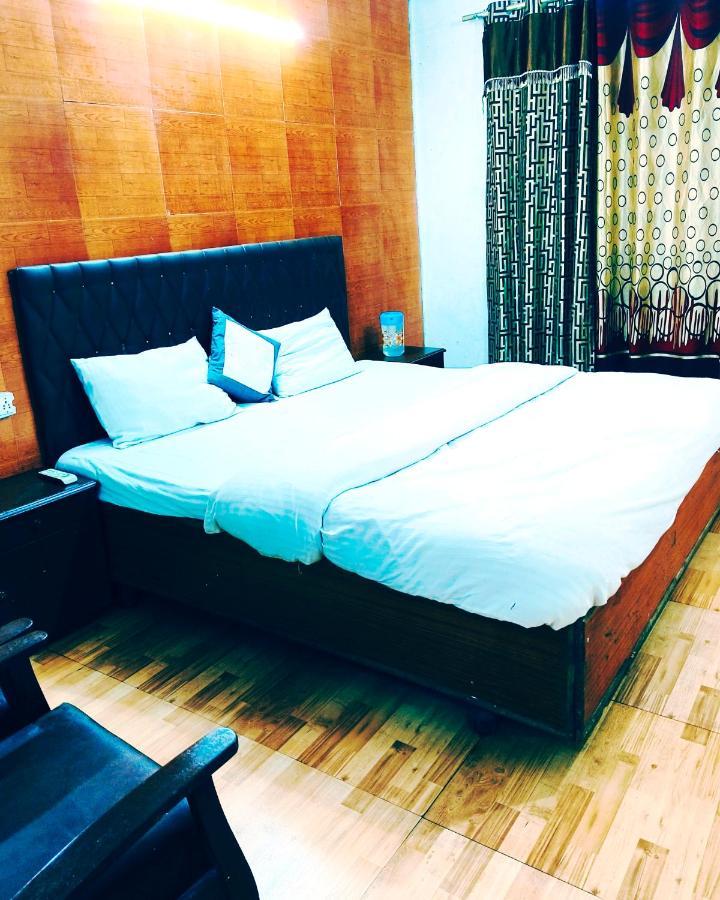 Hotel Holiday Dalhousie - Near Ghandhi Chowk Mall Road Exteriér fotografie