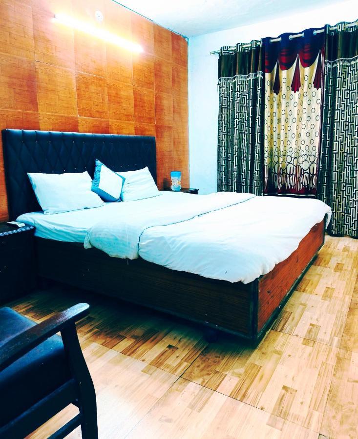 Hotel Holiday Dalhousie - Near Ghandhi Chowk Mall Road Exteriér fotografie