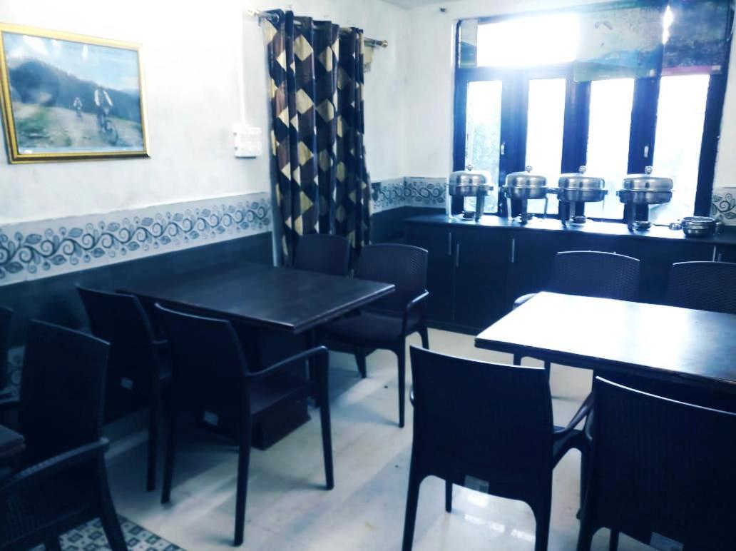 Hotel Holiday Dalhousie - Near Ghandhi Chowk Mall Road Exteriér fotografie